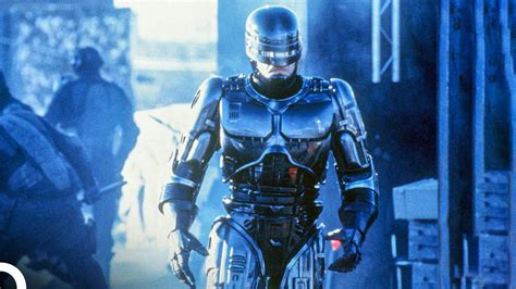 RoboCop: Yoğun Aksiyon ve Karanlık Bir Gelecek Vizyonu!